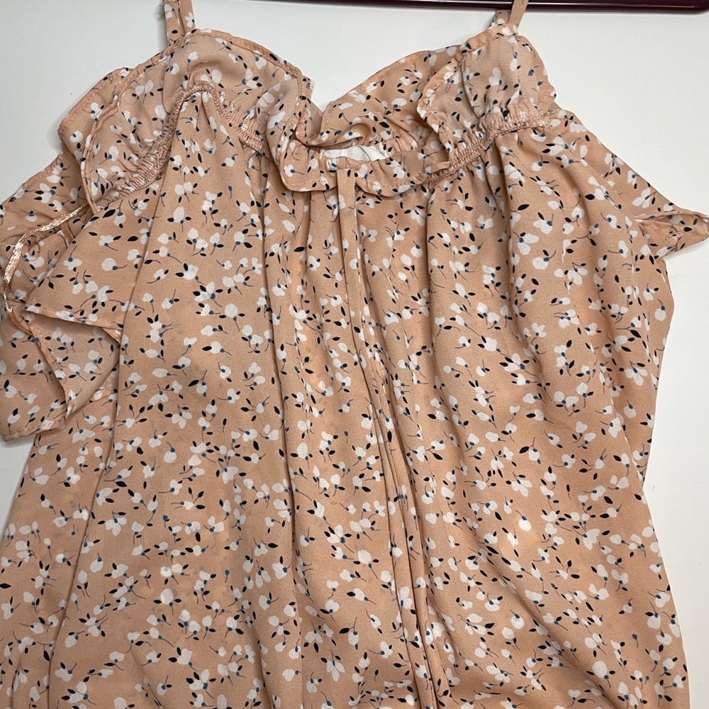 Light pink top